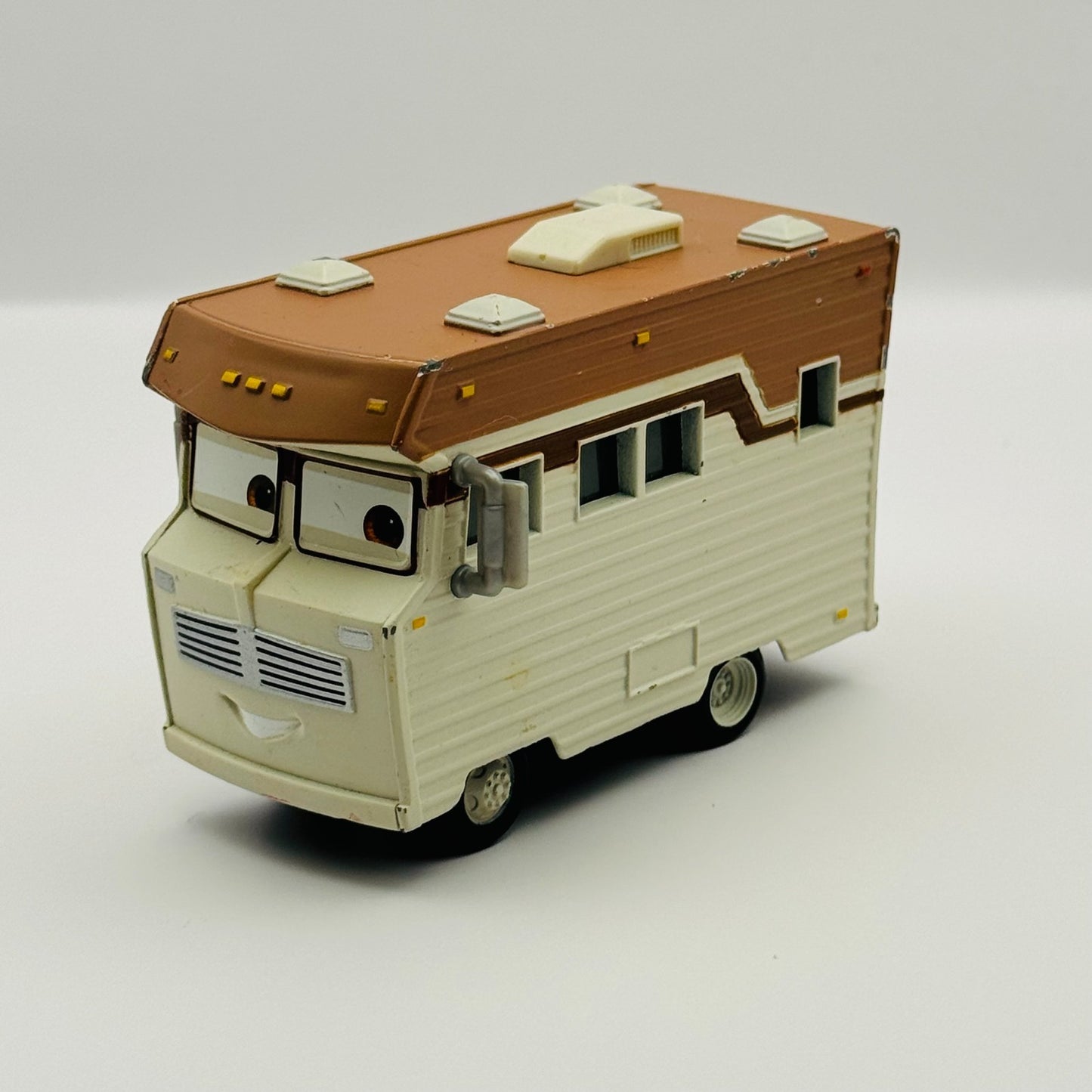 Disney Planes & Pixar Cars - HARVEY RV Piston Peak 2016 - 1:55 Diecast