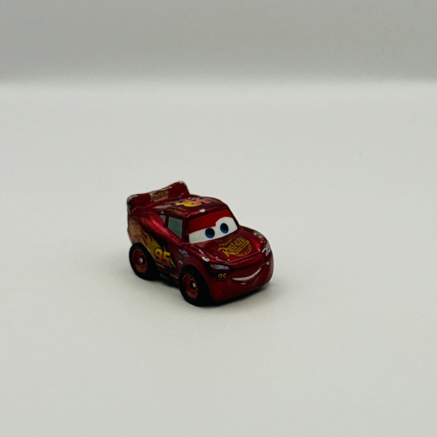 Disney Pixar Cars - Mini Racers METALLIC CARS 3 LIGHTNING MCQUEEN - Diecast