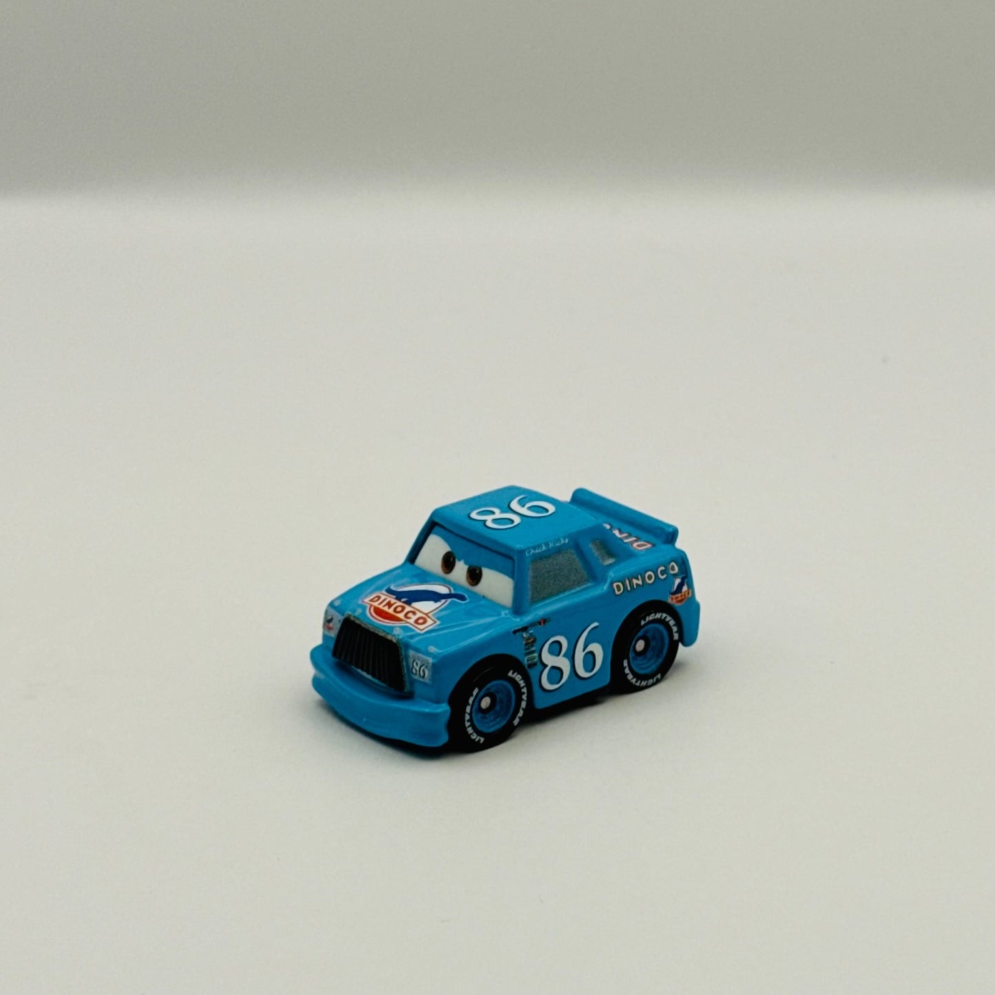 Disney Pixar Cars - Mini Racers DINOCO CHICK HICKS - Diecast