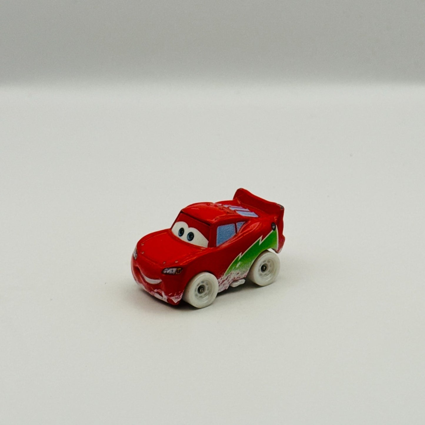 Disney Pixar Cars - Mini Racers WINTER SNOWY CHRISTMAS LIGHTNING MCQUEEN Diecast