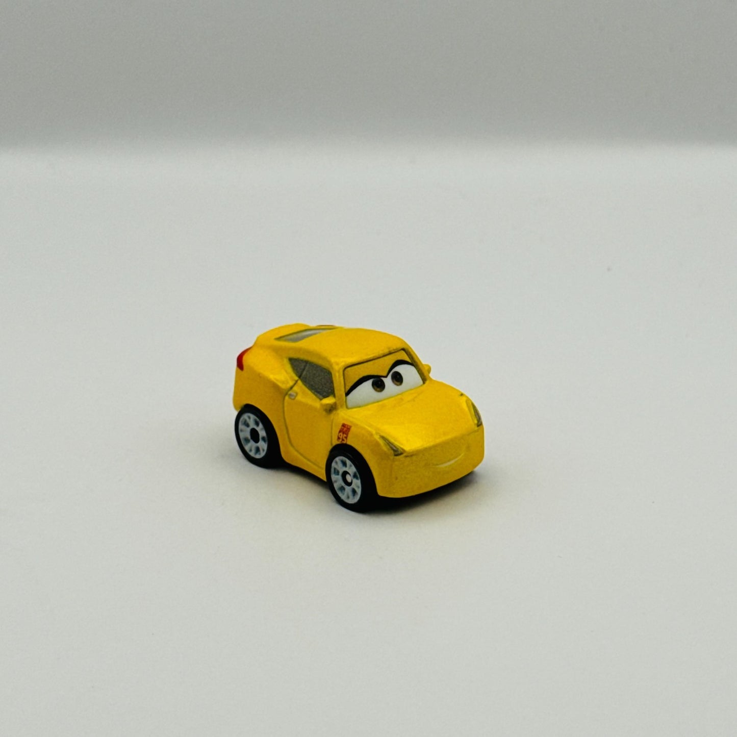 Disney Pixar Cars - Mini Racers RACING CENTER CRUZ RAMIREZ - Diecast