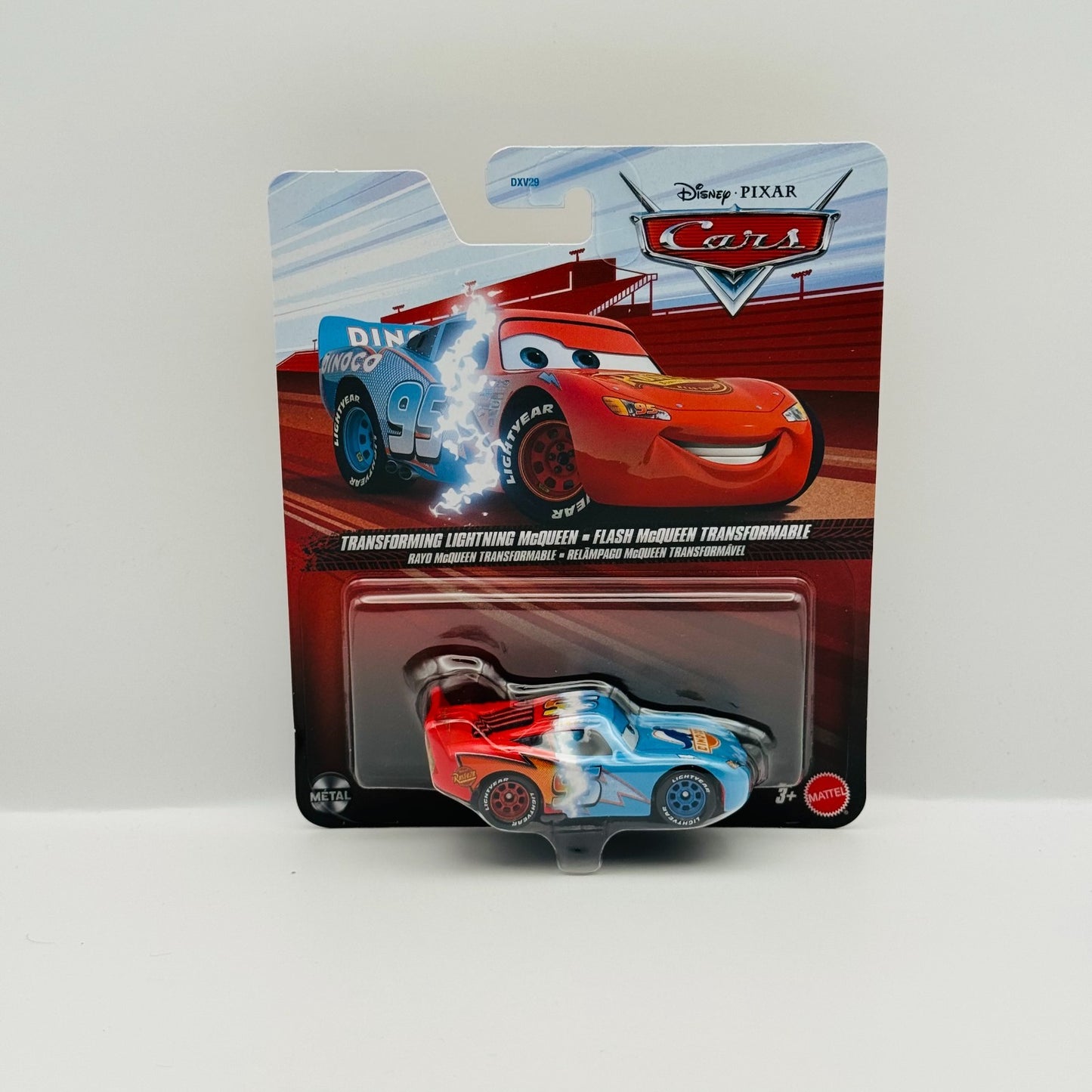 Disney Pixar Cars - TRANSFORMING LIGHTNING MCQUEEN 2026 - 1:55 Diecast