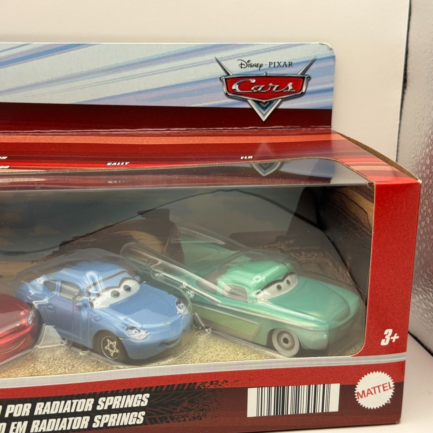 Disney Pixar Cars - CRUISIN’ THROUGH RADIATOR SPRINGS 5-PK Lizzie - 1:55 Diecast