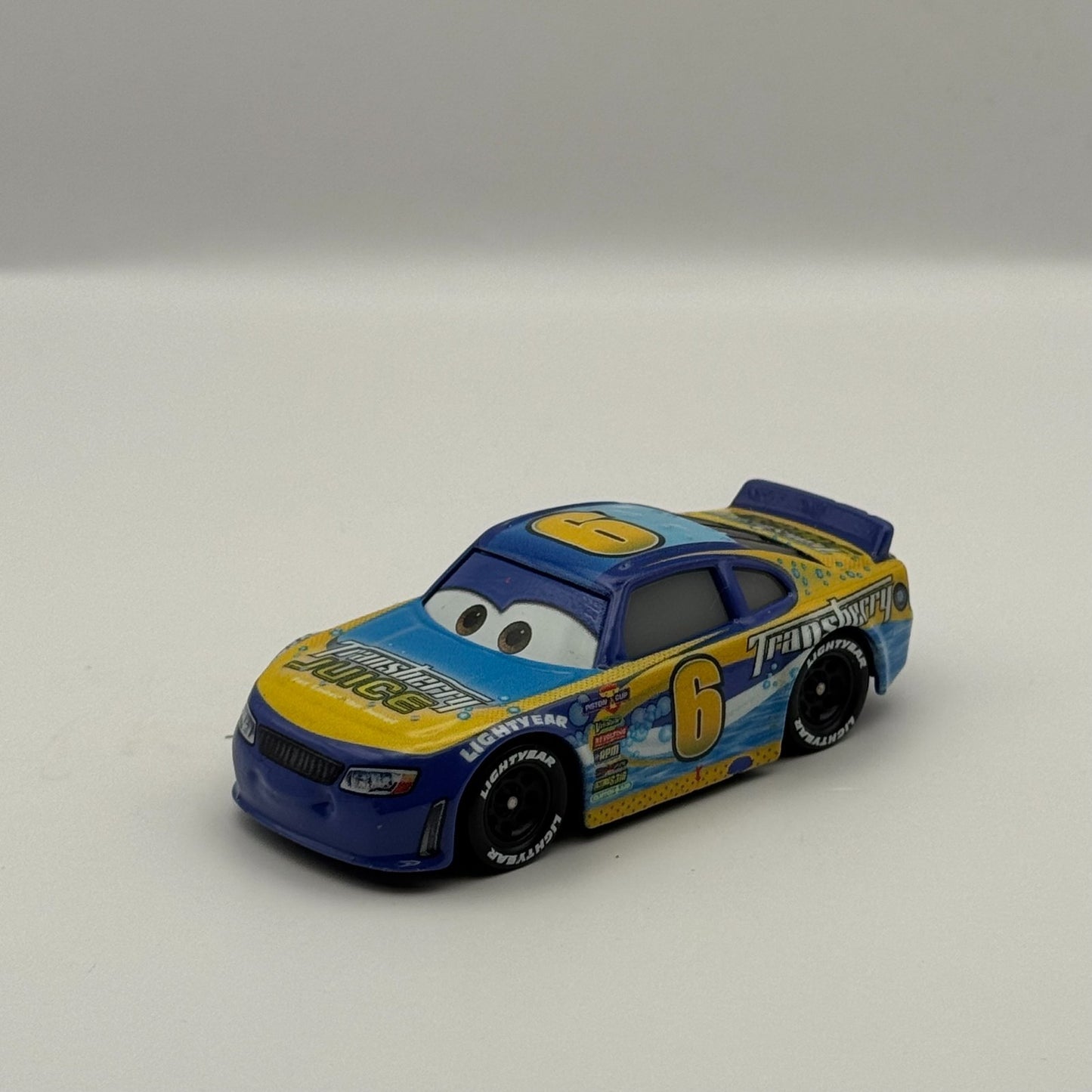 Disney Pixar Cars - MARKUS KRANKZLER TRANSBERRY JUICE Veteran Racer 1:55 Diecast