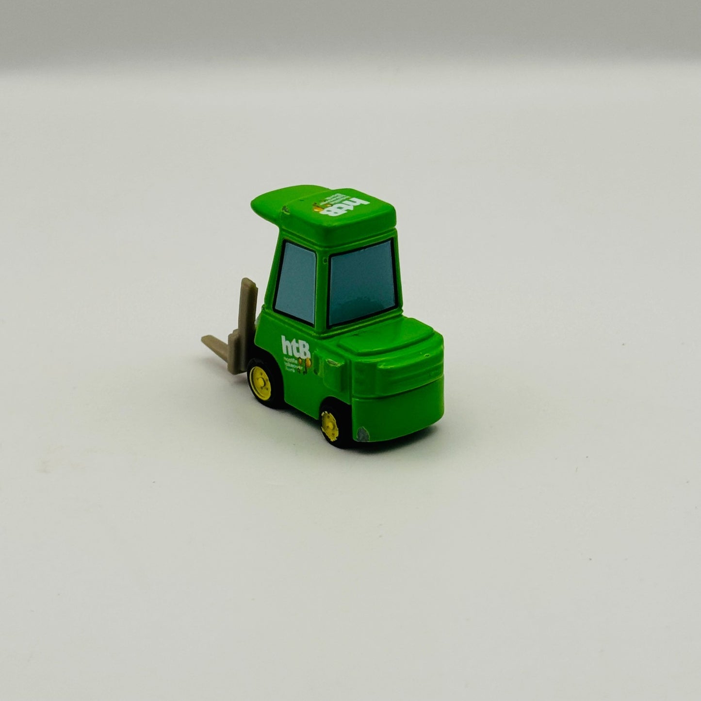 Disney Pixar Cars - HTB CHICK HICKS PITTY BRUISER BUKOWSKI 2007 - 1:55 Diecast