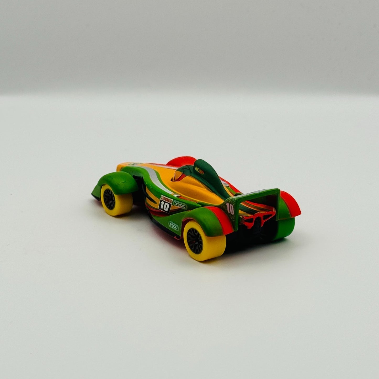 Disney Pixar Cars - CARNIVAL CUP RIP CLUTCHGONESKI TROC WGP 2016 - 1:55 Diecast