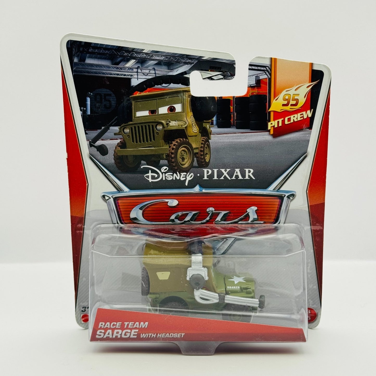Disney Pixar Cars - RACE TEAM SARGE WITH HEADSET 95 Pit Crew 2014 - 1:55 Diecast