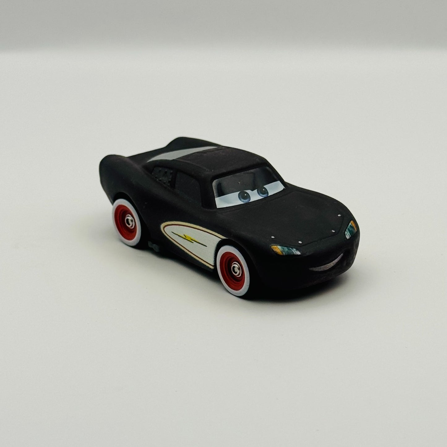 Disney Pixar Cars - COLOR CHANGERS CRUISIN' LIGHTNING MCQUEEN BLACK - 1:55 Scale