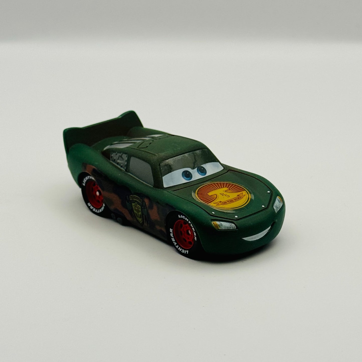 Disney Pixar Cars - COLOR CHANGERS CRYPTID BUSTER LIGHTNING MCQUEEN - 1:55 Scale