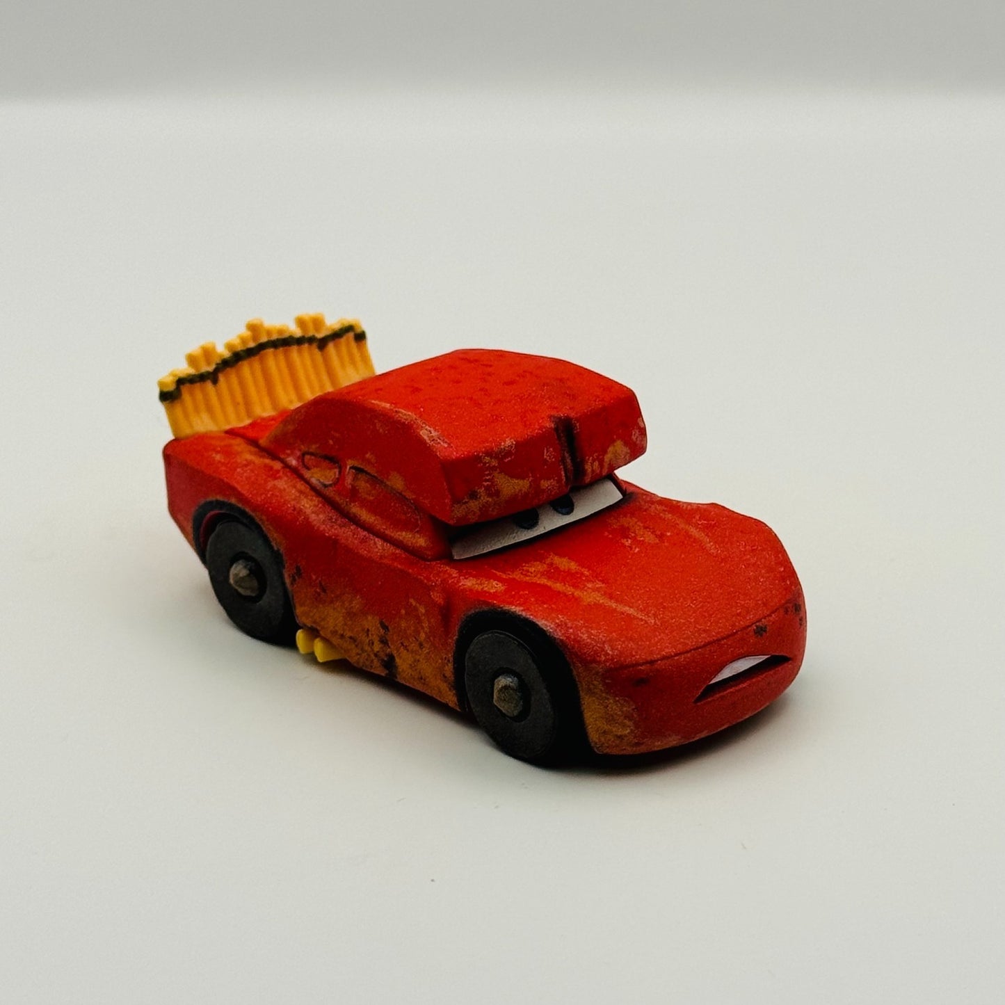 Disney Pixar Cars - CAVE LIGHTNING MCQUEEN On The Road 2023 - 1:55 Diecast