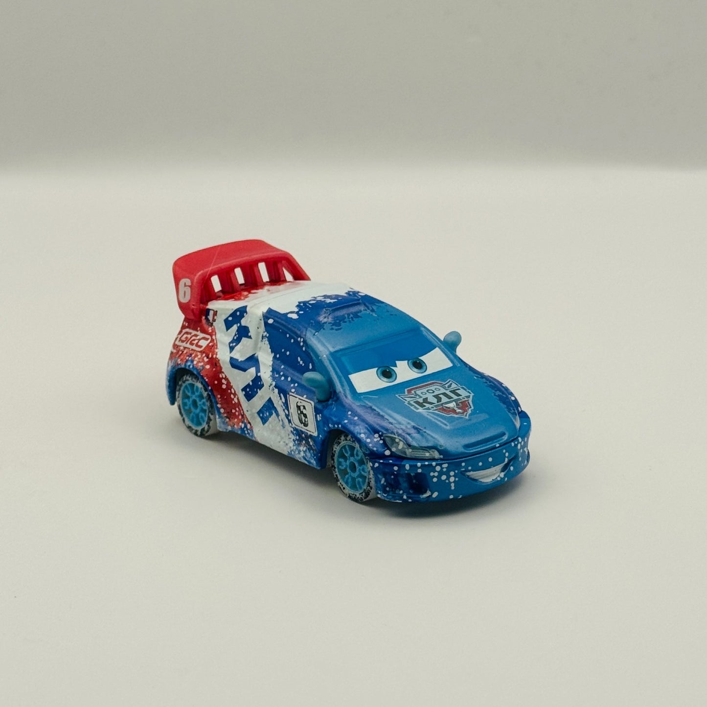 Disney Pixar Cars - ICE RACERS RAOUL CAROULE WGP TROC 2015 - 1:55 Diecast