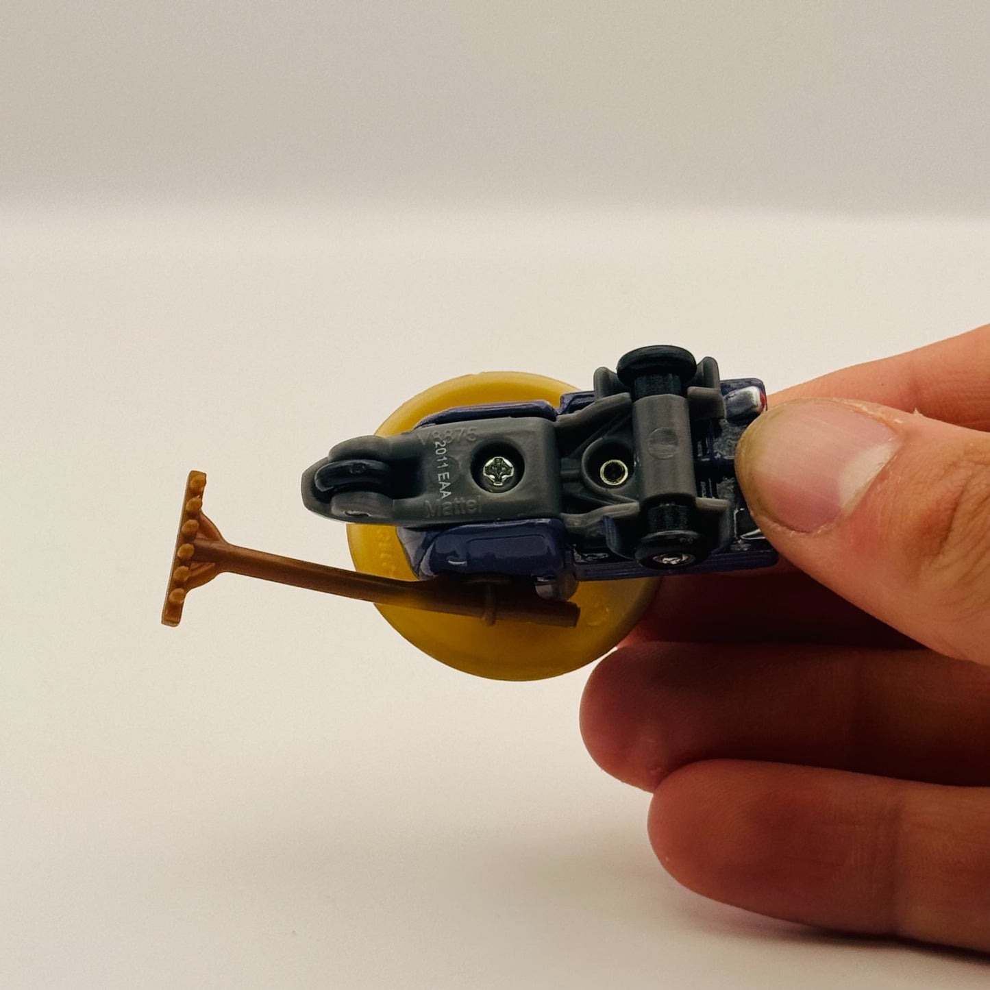 Disney Pixar Cars - ZEN MASTER PITTY WITH MUSTACHE Cars 2 2011 - 1:55 Diecast