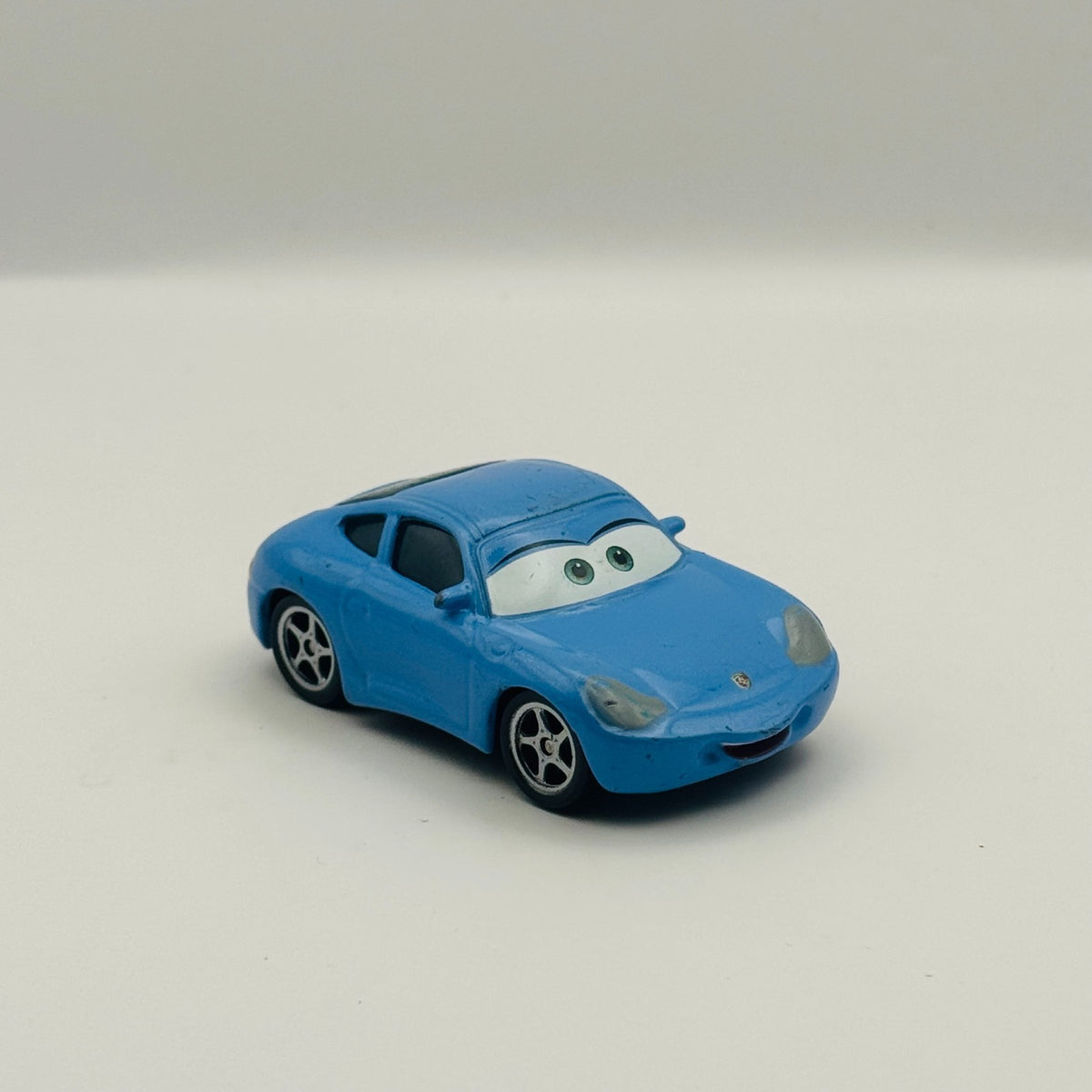 Disney Pixar Cars - SPUTTER STOP MURRAY CLUTCHBURN Piston Cup 2022- 1:55 Diecast