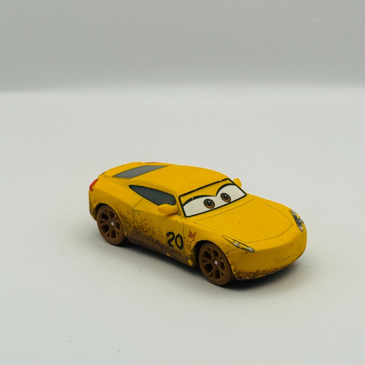 Disney Pixar Cars - CRUZ AS FRANCES BELTLINE Thunder Hollow Matte - 1:55 Diecast