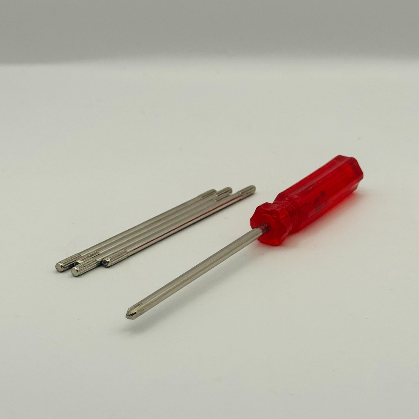 Disney Pixar Cars - JADA SCREWDRIVER & AXLES SPARE PARTS - 1:24 Diecast
