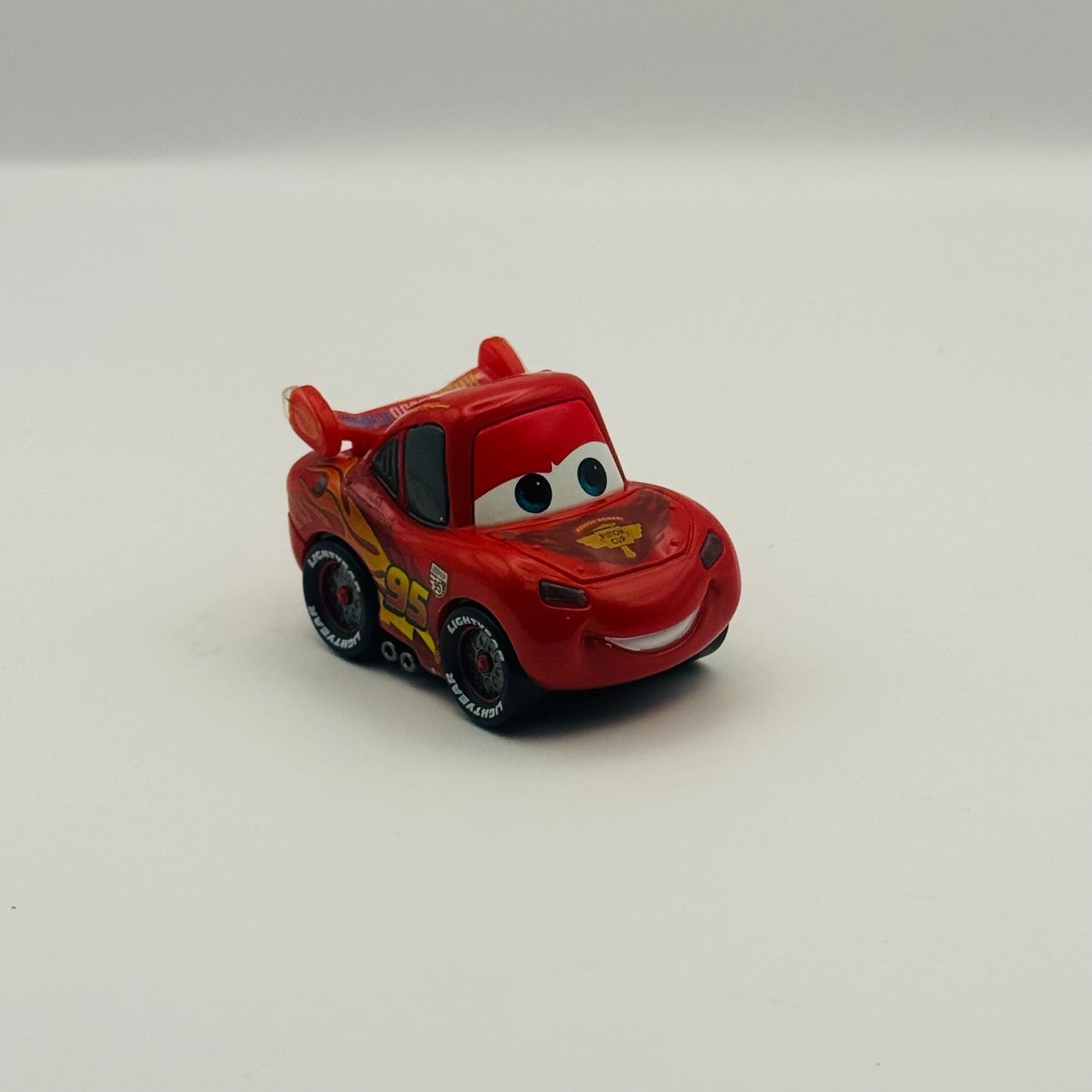 Disney Pixar Cars - APPMATES CARS 2 LIGHTNING MCQUEEN - 2011