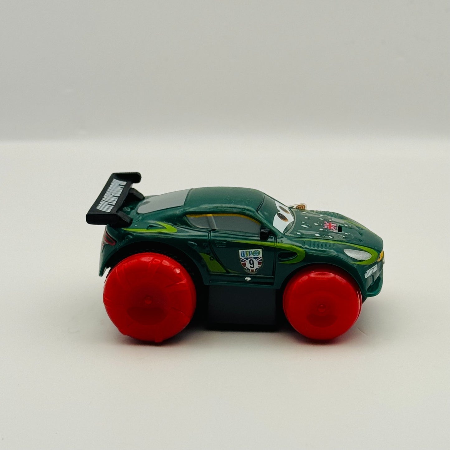Disney Pixar Cars - HYDRO WHEELS NIGEL GEARSLEY RED WHEELS 2015 - 1:55 Scale