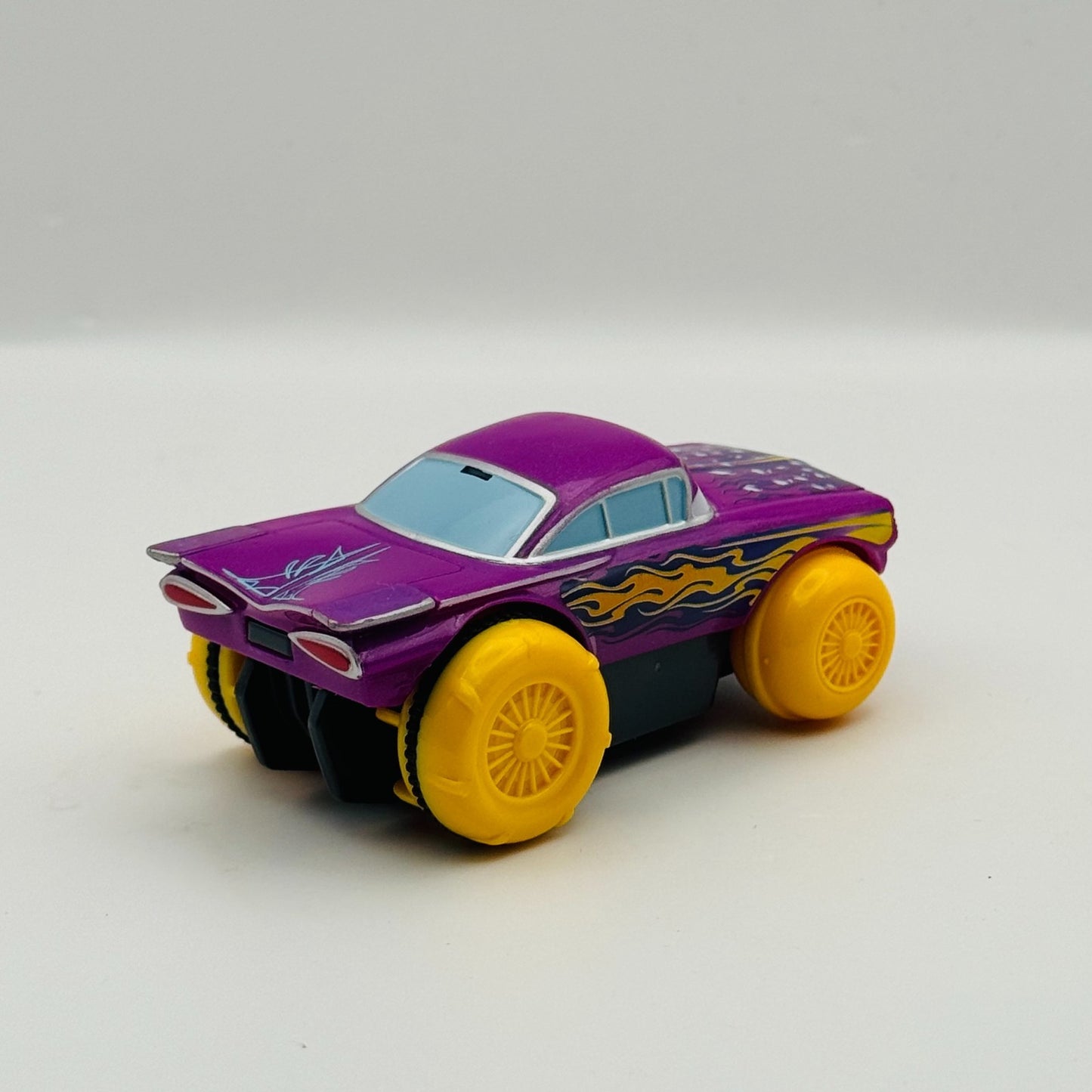 Disney Pixar Cars - HYDRO WHEELS RAMONE 2015 - 1:55 Scale