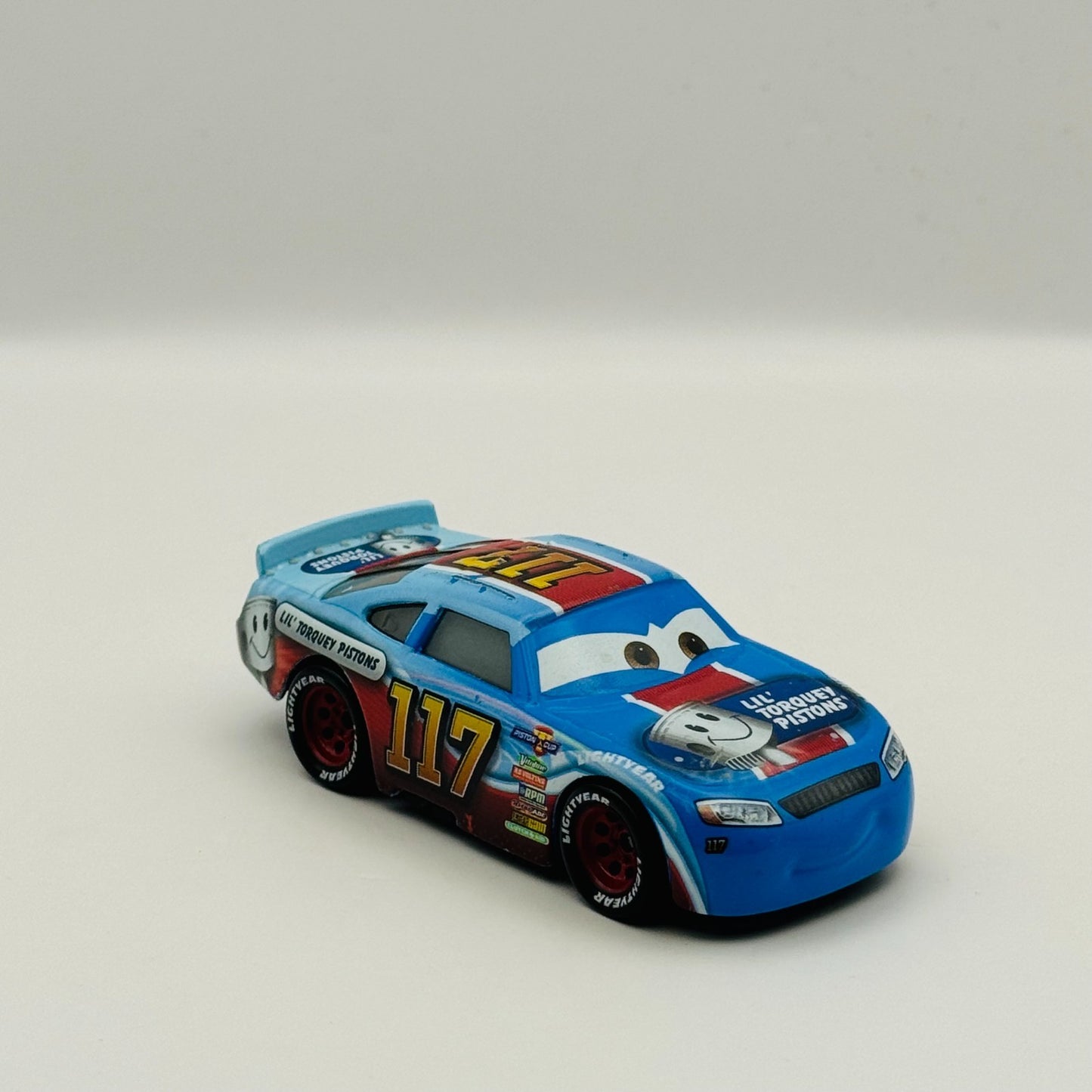 Disney Pixar Cars - LIL TORQUEY PISTONS RALPH CARLOW Veteran 2017 - 1:55 Diecast