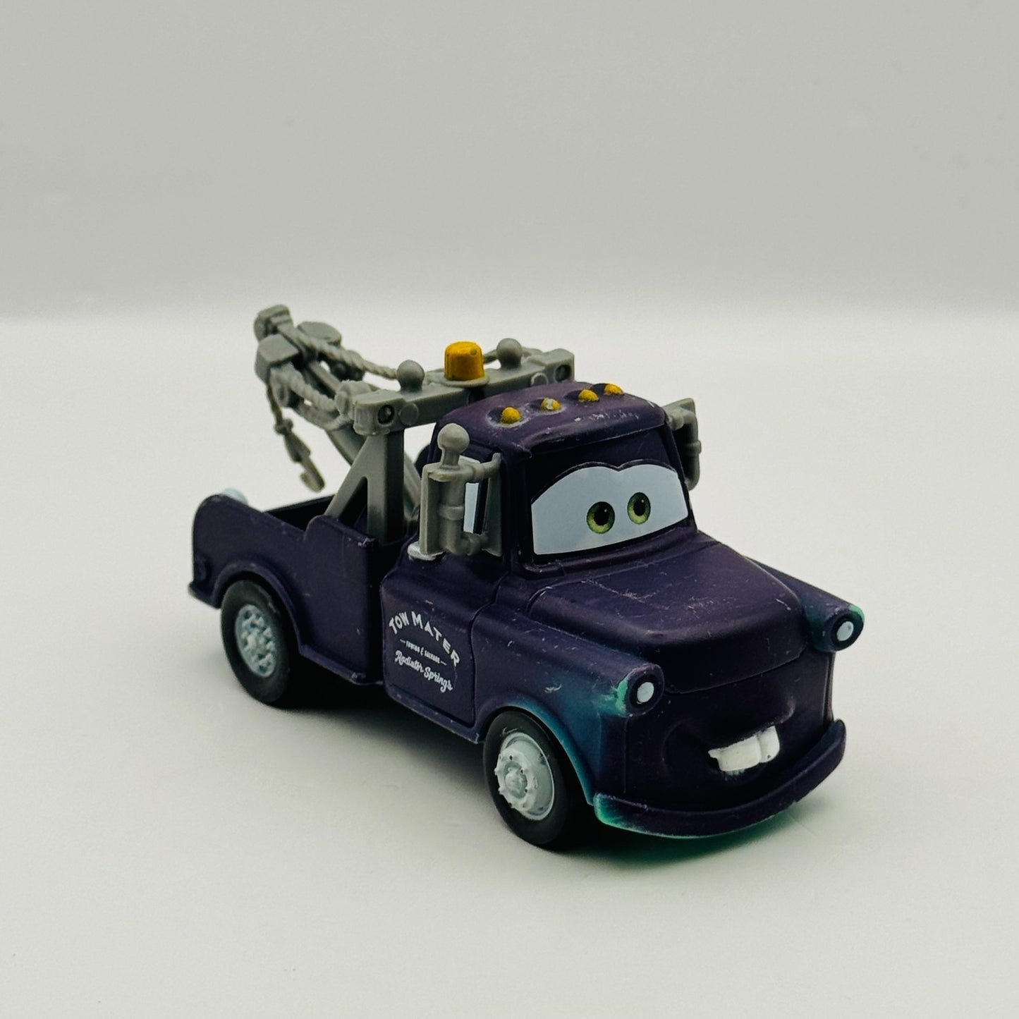 Disney Pixar Cars - COLOR CHANGERS MATER PURPLE/ GREEN - 1:55 Scale
