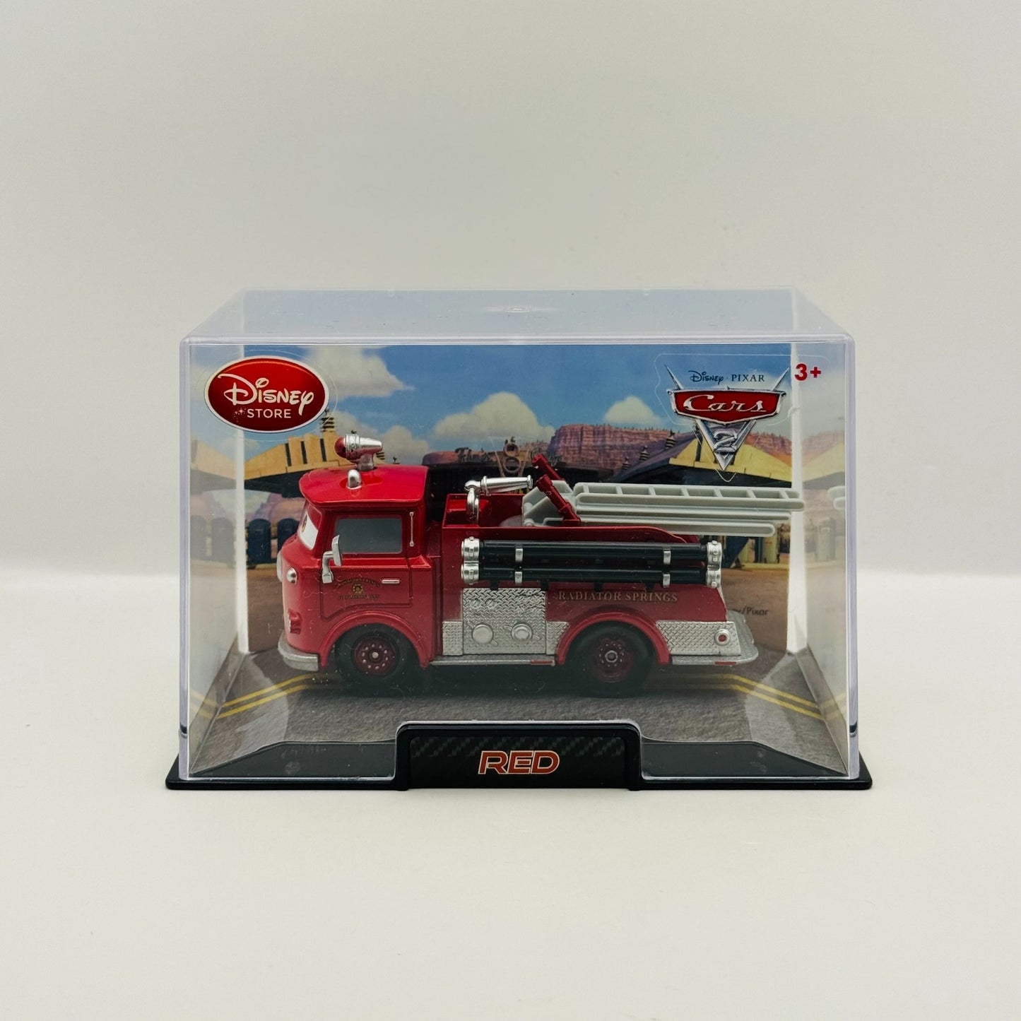 Disney Pixar Cars - RED FIRETRUCK Disney Store - 1:43 Diecast