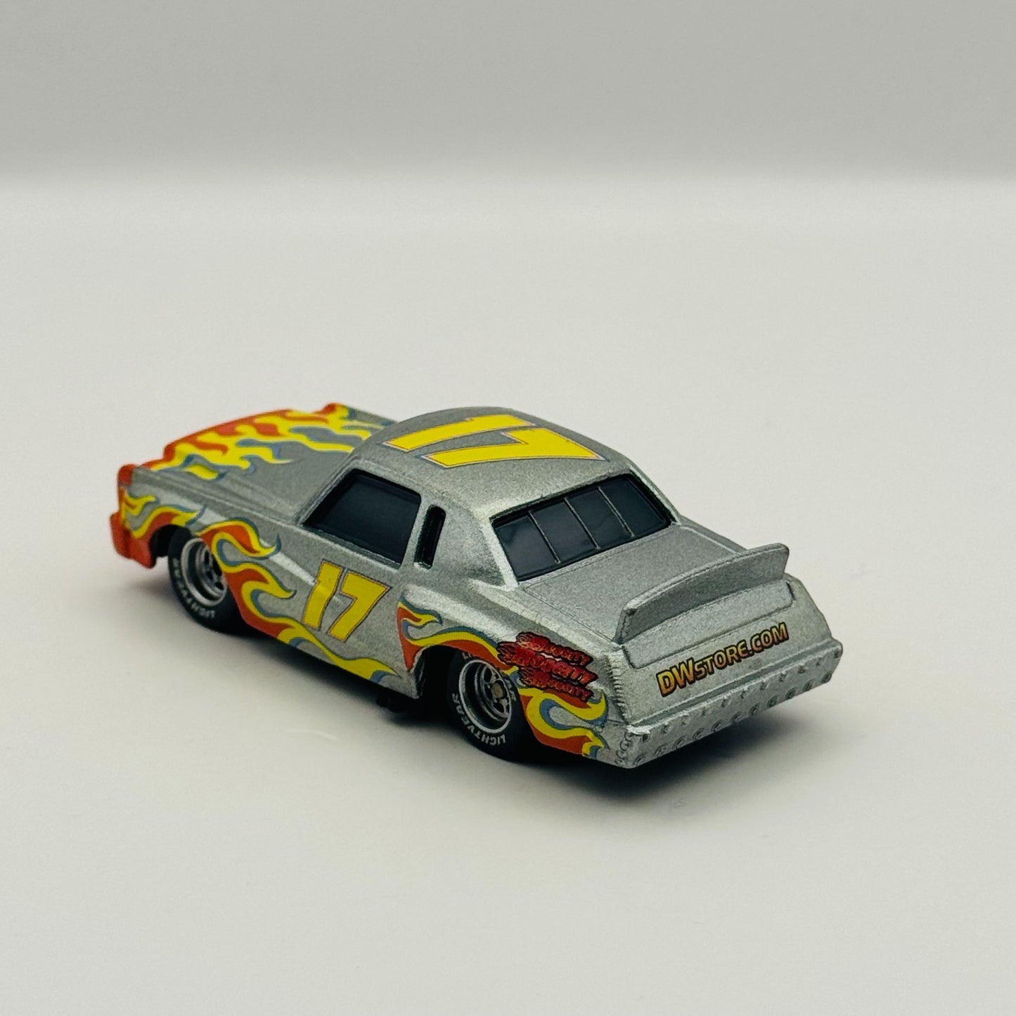 Disney Pixar Cars - DARRELL CARTRIP UNIBODY Cars 2 2012 - 1:55 Diecast