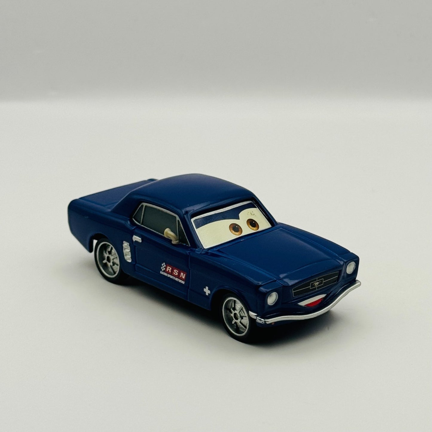 Disney Pixar Cars - BRENT MUSTANGBURGER Cars 2 - 1:55 Diecast