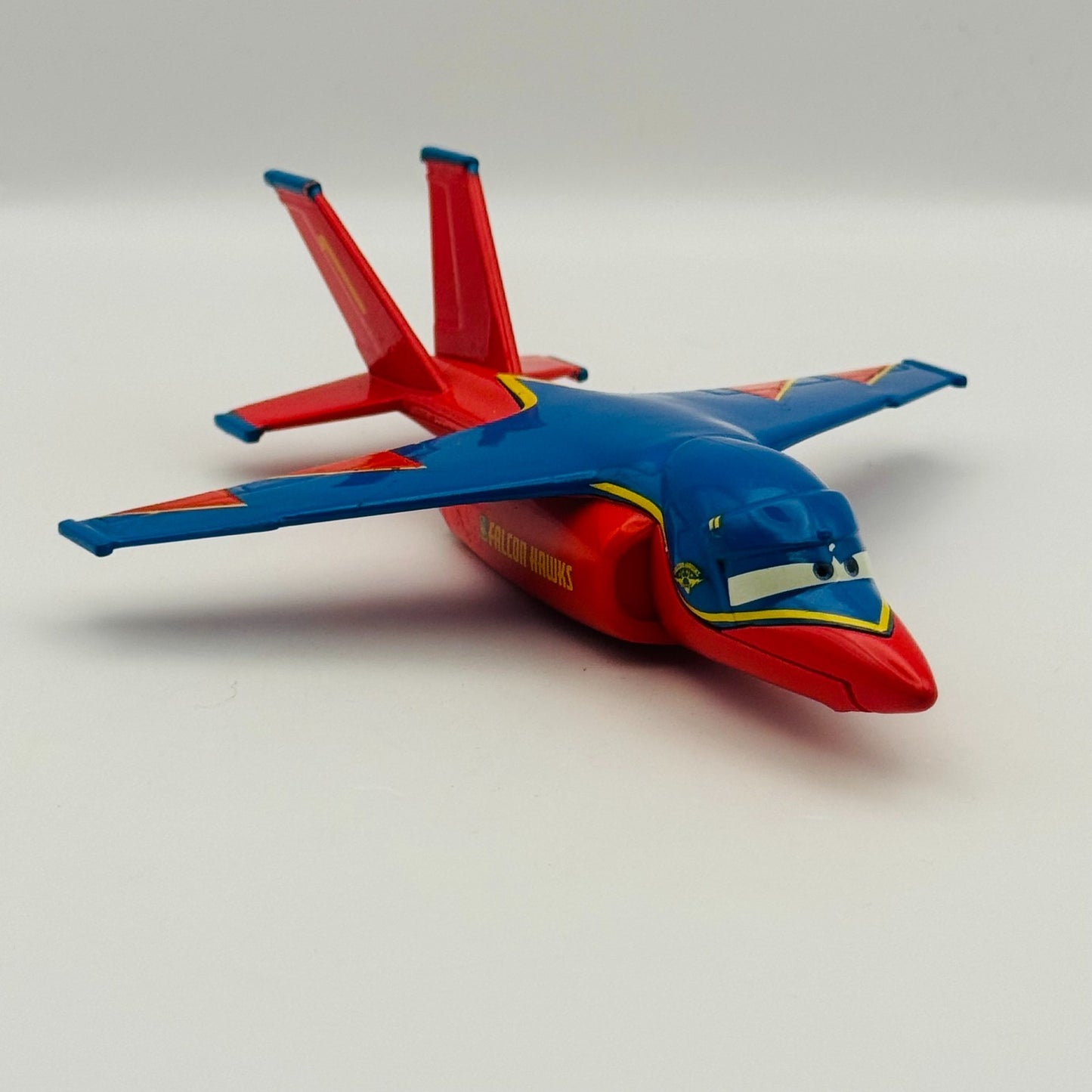Disney Pixar Cars - FALCON HAWK 1 Take Flight Air Mater - 1:55 Diecast