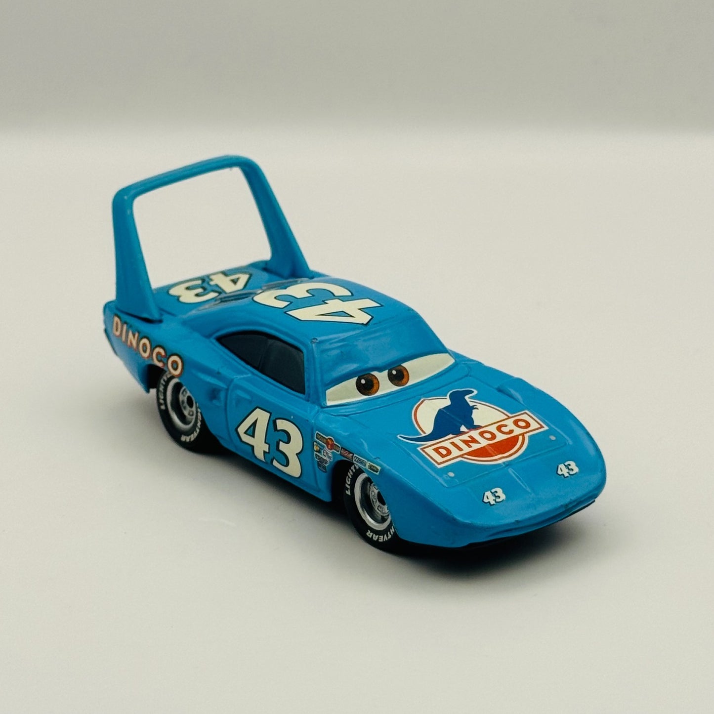Disney Pixar Cars - THE KING STRIP WEATHERS DINOCO - 1:55 Diecast