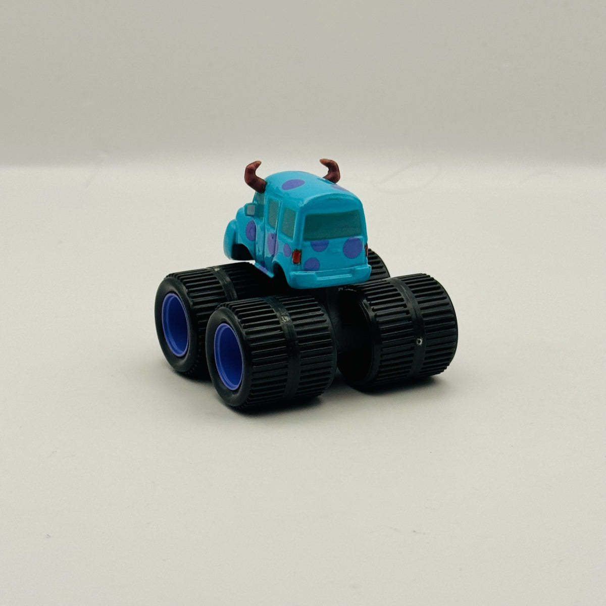 Disney Pixar Cars - SULLEY Monster's INC Supercharged 2007 - 1:55 Diecast