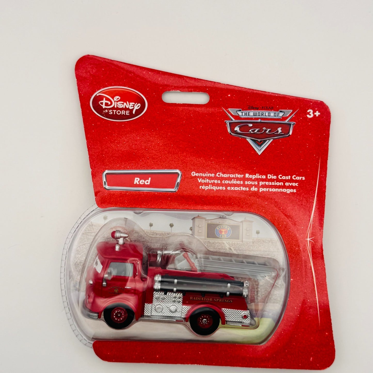 Disney Pixar Cars - RED FIRETRUCK Disney Store 2010 - 1:43 Diecast