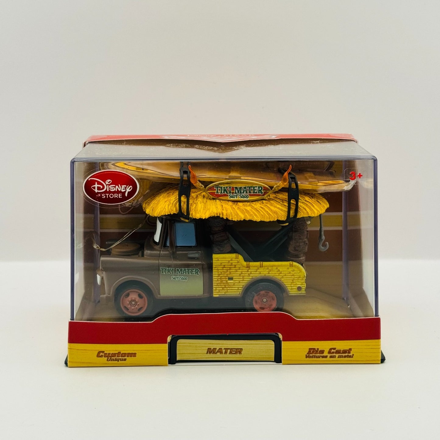Disney Pixar Cars - ARTIST SERIES LASSETER MATER Disney Store - 1:43 Diecast