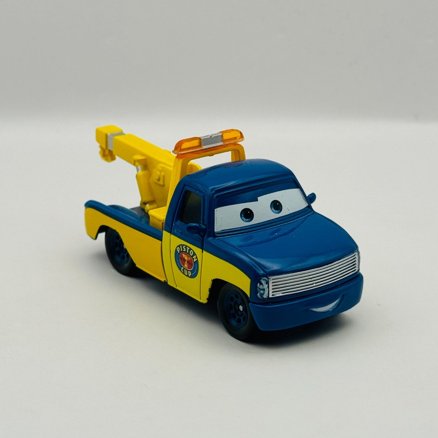 Disney Pixar Cars - RACE TOW TRUCK TOM Piston Cup 2014 - 1:55 Diecast