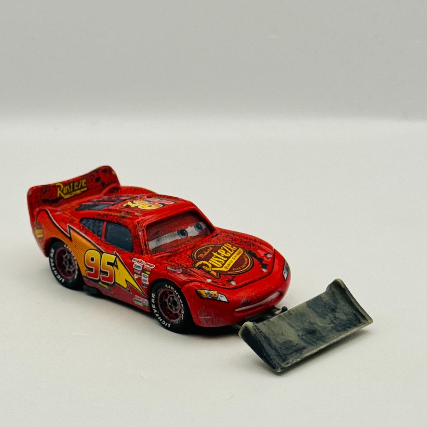Disney Pixar Cars - LENTICULAR MCQUEEN WITH SHOVEL Eyes Change - 1:55 Diecast