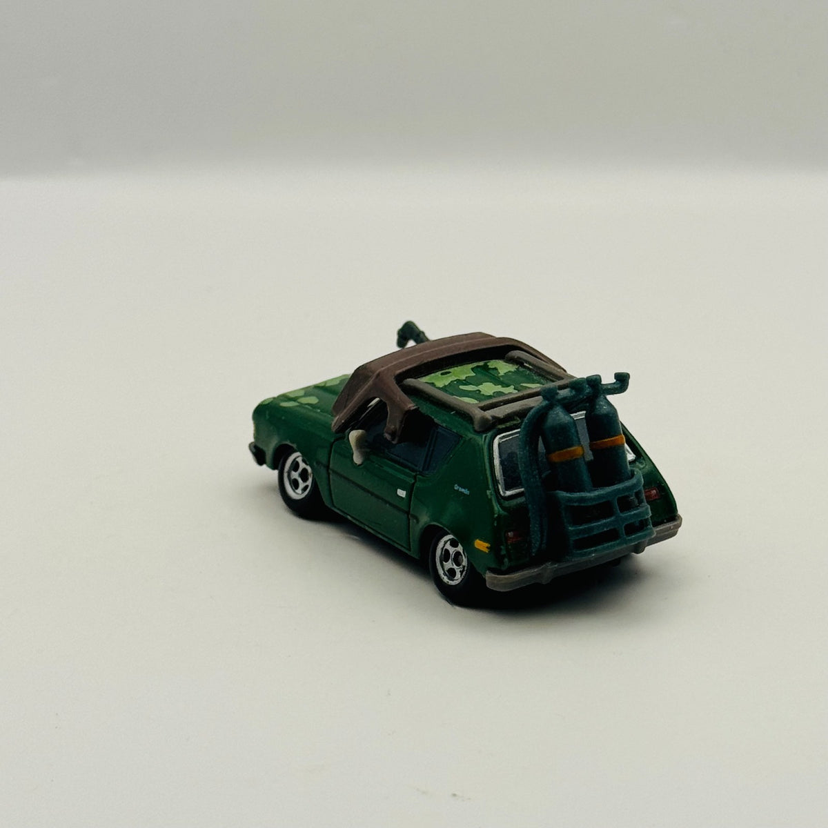 Disney Pixar Cars - STEFAN GREMSKY Oil Rig Getaway 2016 - 1:55 Diecast