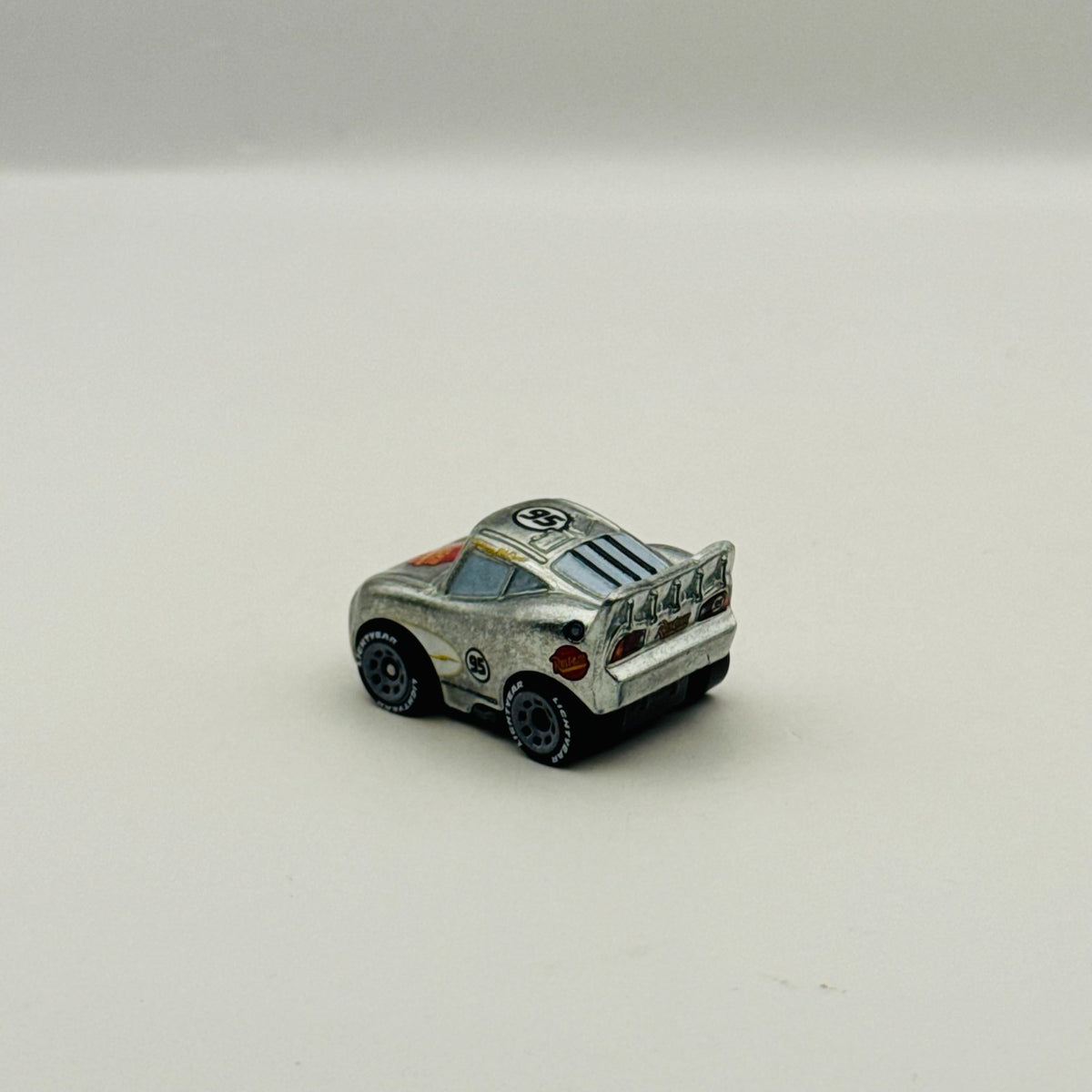 Disney Pixar Cars - Mini Racers SILVER RADIATOR SPRINGS MCQUEEN - Diecast