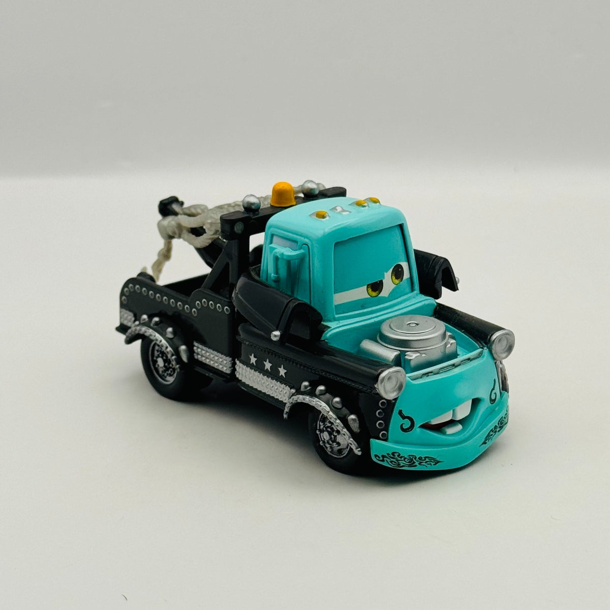 Disney Pixar Cars - HEAVY METAL MATER DELUXE 2010 - 1:55 Diecast