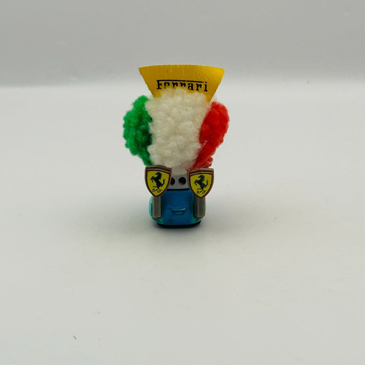 Disney Pixar Cars - FERRARI FANS GUIDO AFRO HAT - 1:55 Diecast
