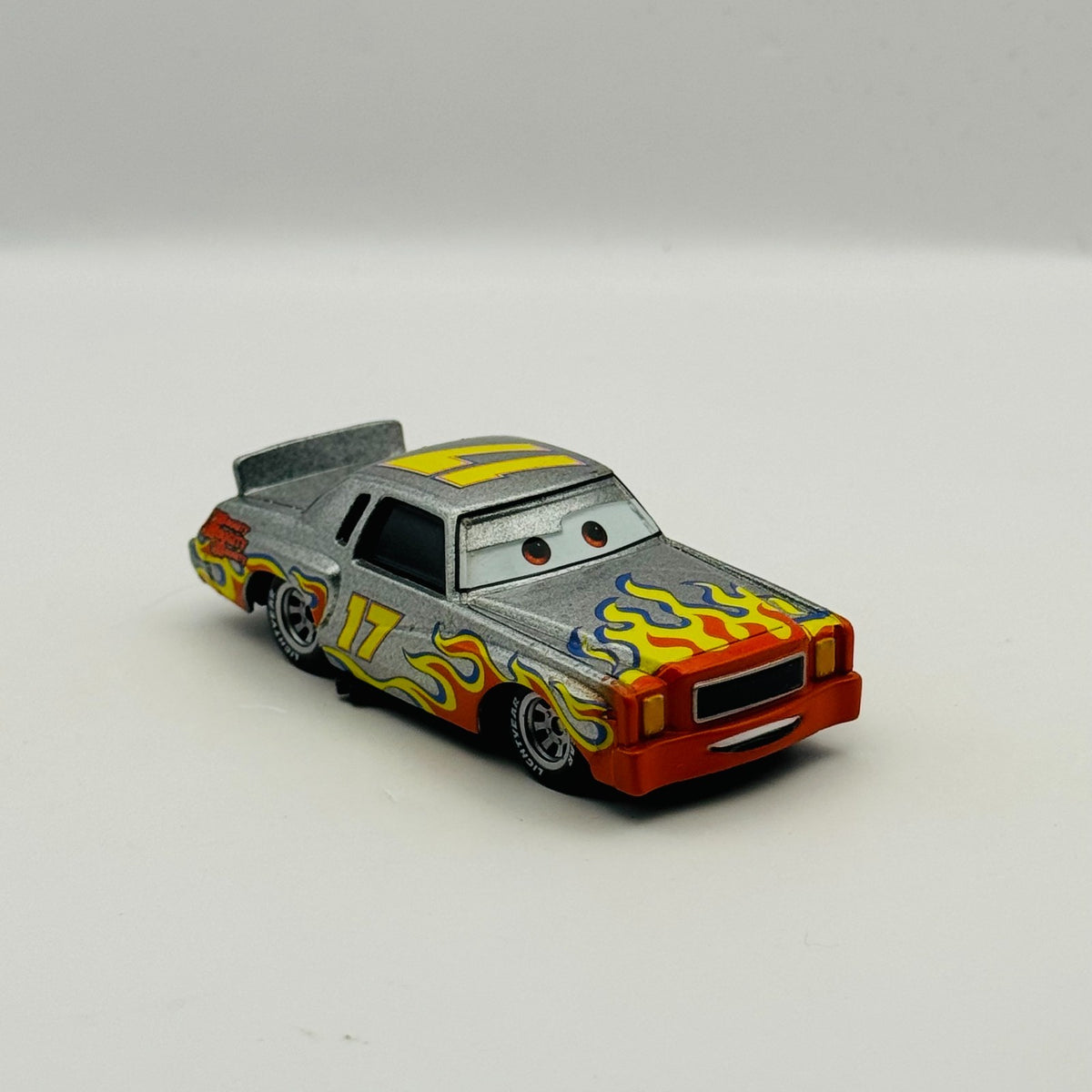 Disney Pixar Cars - DARRELL CARTRIP World of Cars 2008 - 1:55 Diecast