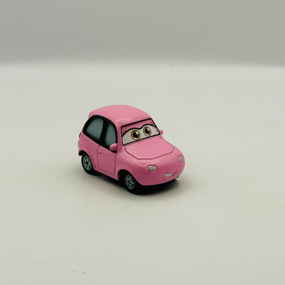 Disney Pixar Cars - CHUKI World of Cars 2008 - 1:55 Diecast