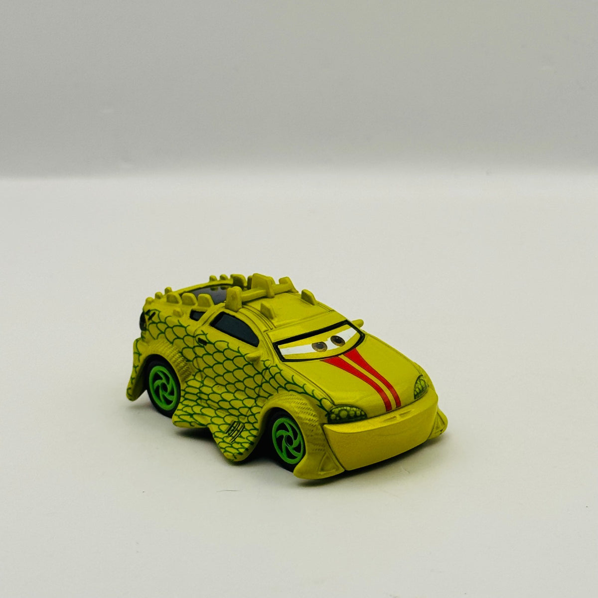 Disney Pixar Cars Toon - KOMODO Tokyo Mater - 1:55 Diecast