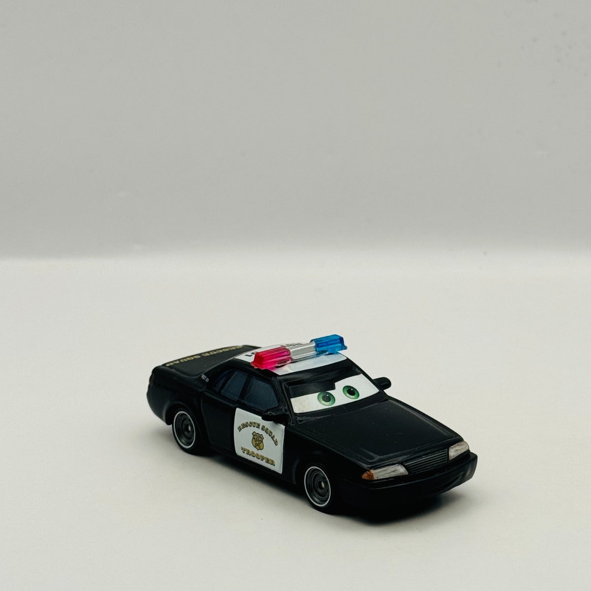 Disney Pixar Cars Toon - RESCUE SQUAD TROOPER Rescue Squad Mater - 1:55 Diecast