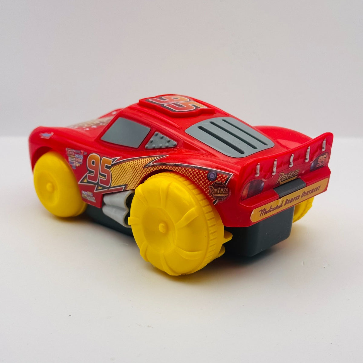 Disney Pixar Cars - HYDRO WHEELS LARGE LIGHTNING MCQUEEN 2015 - 1:32 Scale