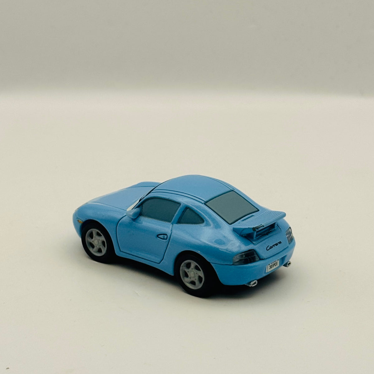 Disney Pixar Cars PRECISION SERIES SALLY'S COZY CONE MOTEL Light Up 1:55 Diecast