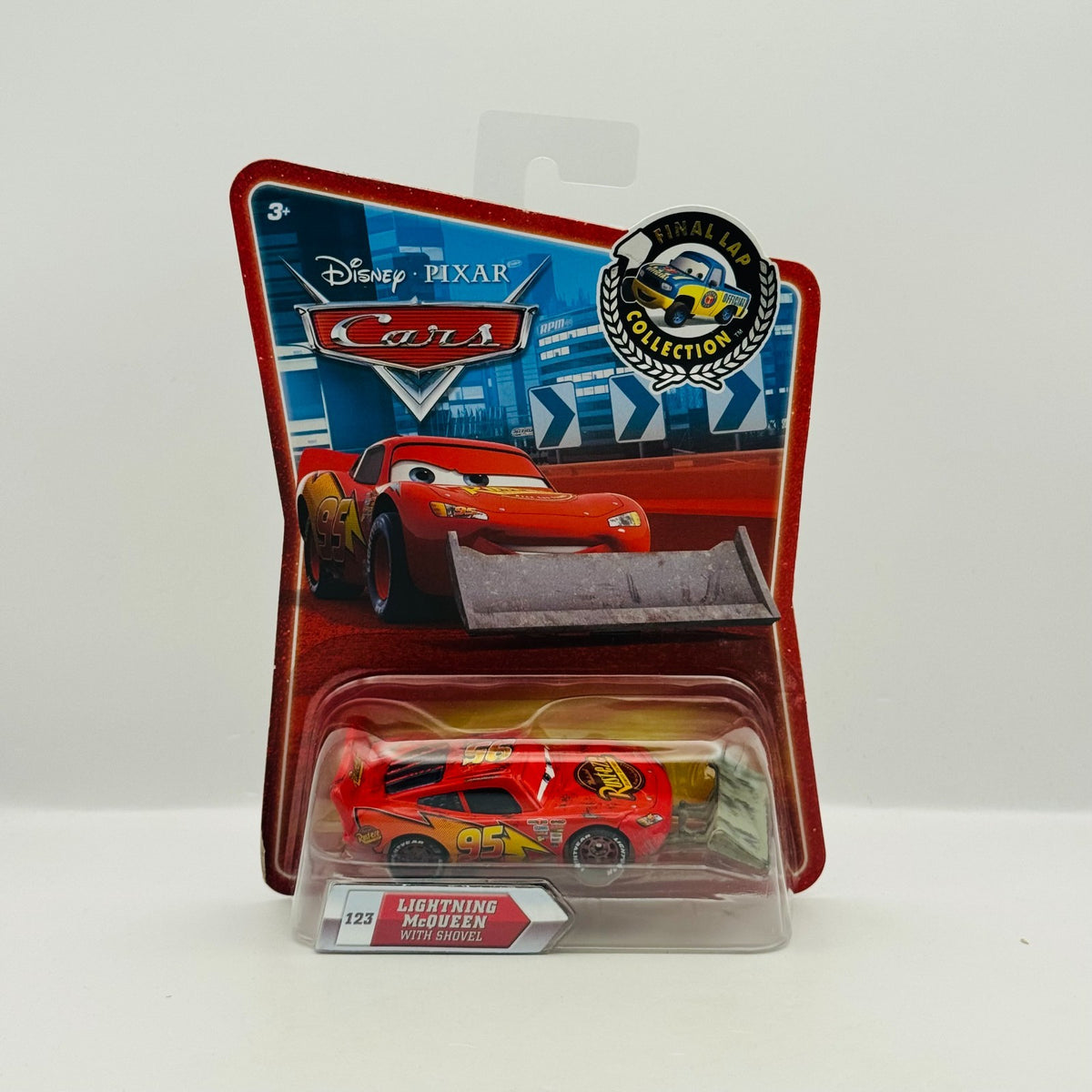 Disney Pixar Cars - LIGHTNING MCQUEEN WITH SHOVEL Final Lap 2010 - 1:55 Diecast
