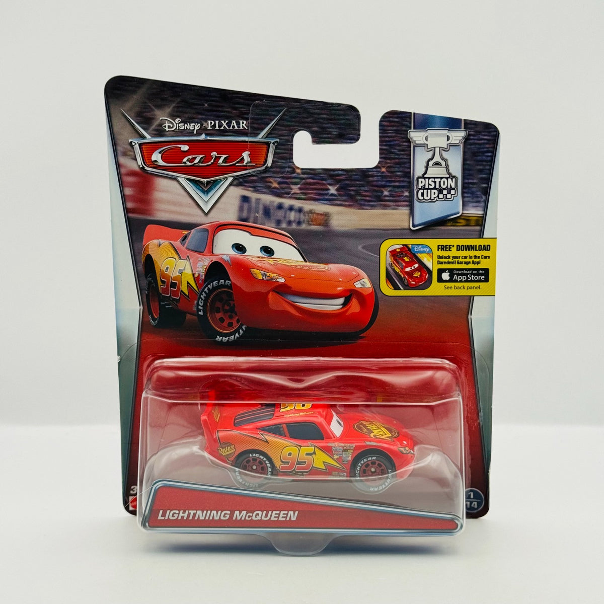 Disney Pixar Cars - CARS 1 LIGHTNING MCQUEEN Piston Cup 2016 - 1:55 Diecast