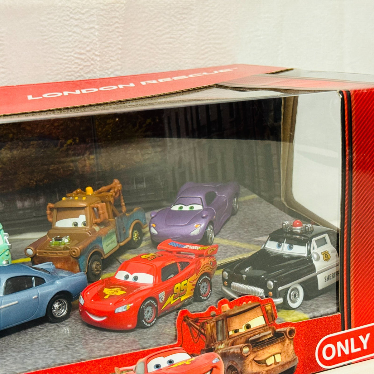 Disney Pixar Cars - LONDON RESCUE 12-PK CAPTURED PROFESSOR Z VICTOR 1:55 Diecast