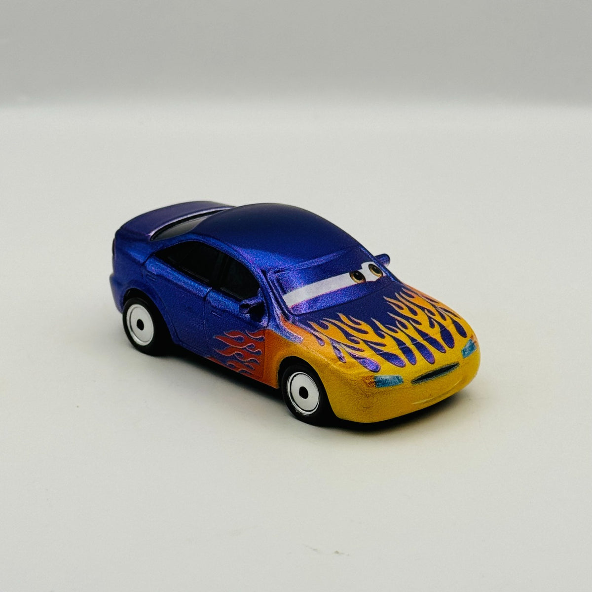 Disney Pixar Cars - METALLIC MARILYN Scavenger Hunt 2018 - 1:55 Diecast