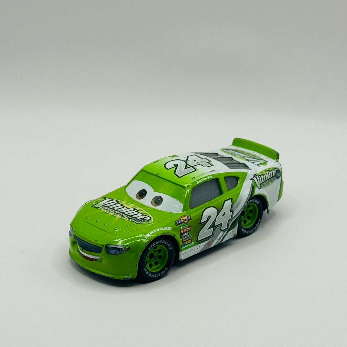 Disney Pixar Cars - BRICK YARDLEY VITOLINE Veteran Racer - 1:55 Diecast