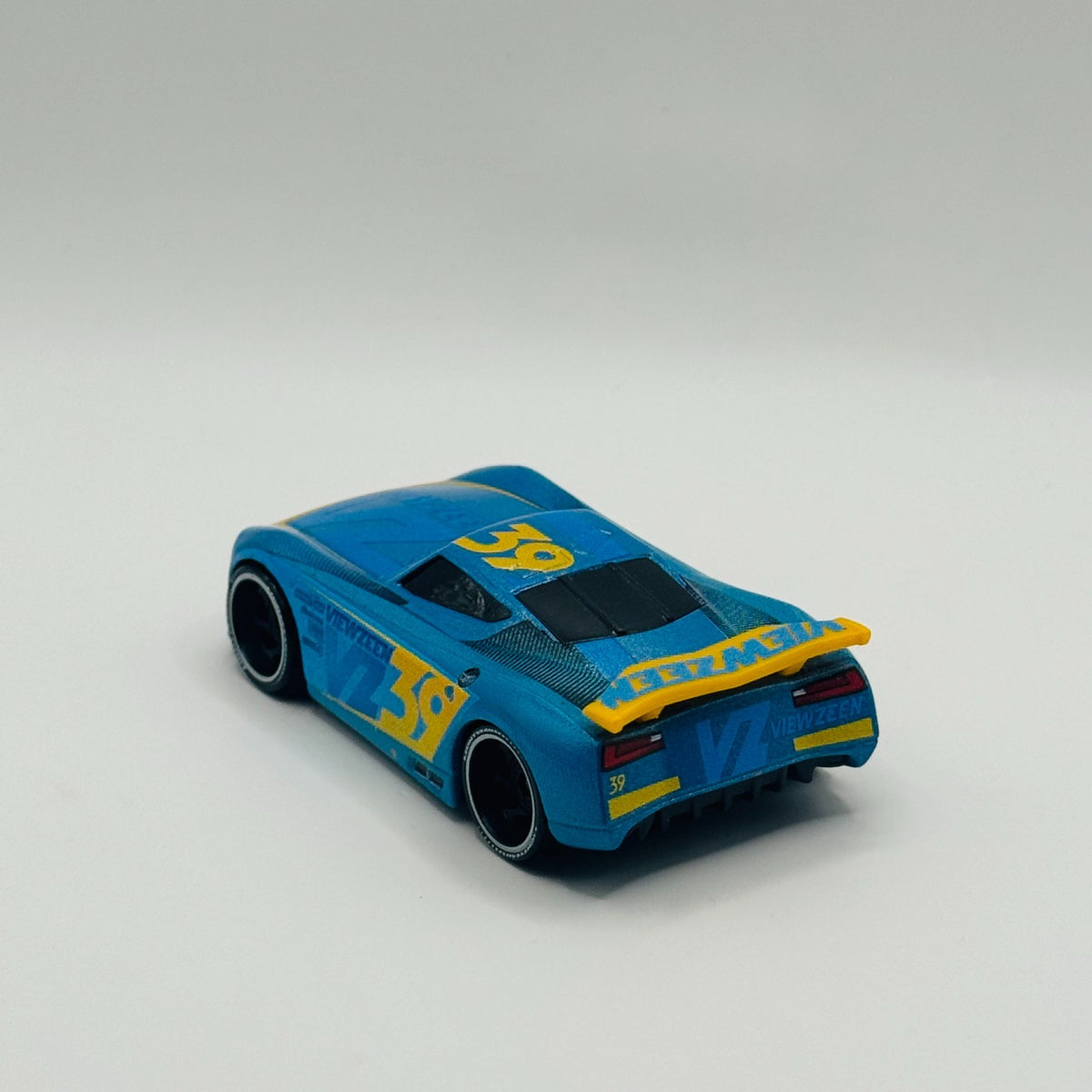 Disney Pixar Cars - MICHAEL ROTOR View Zeen Next Gen 2018 - 1:55 Diecast